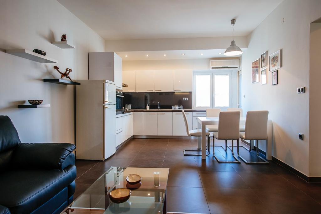 Golden Bridge Apartment With Private Parking Zadar Ruang foto